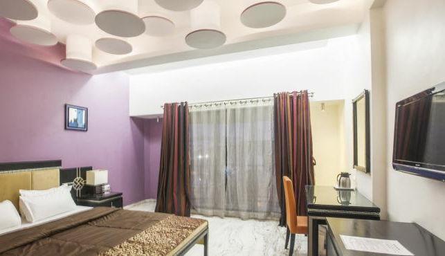 Hotel Aristro Lonavala Kültér fotó